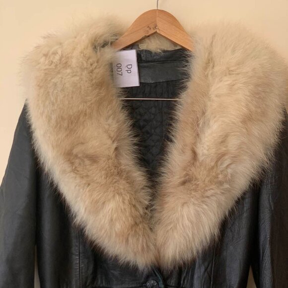 Black Full Length 90's Vogue Style Couture trench coat. - Picture 2 of 4